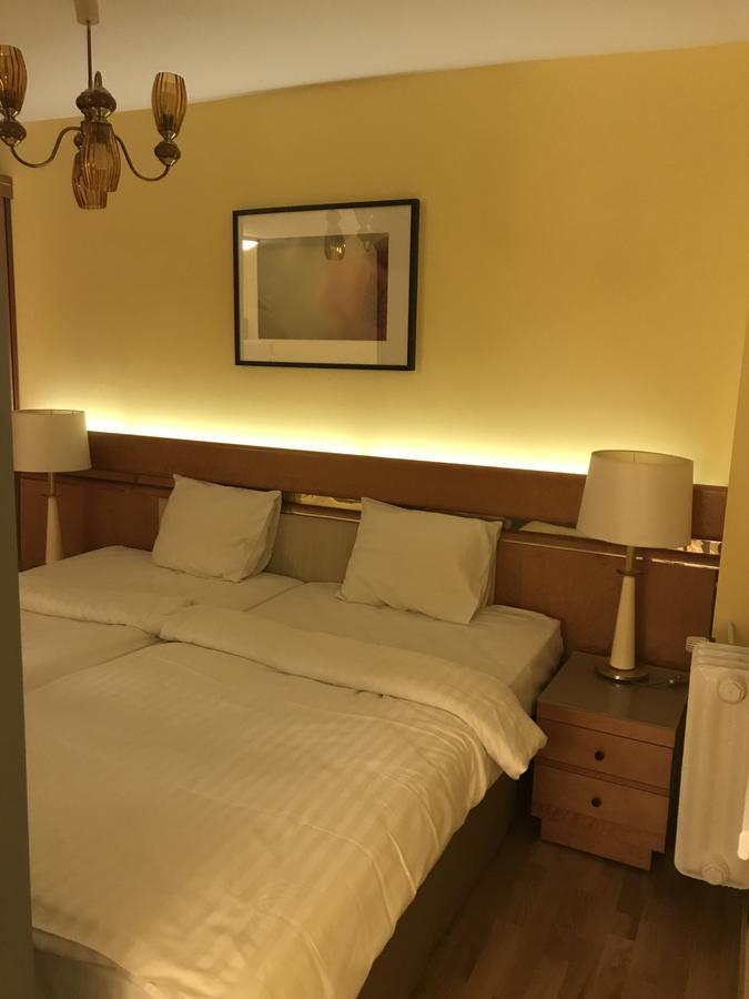 Apartament Ewa Tarnów Buitenkant foto