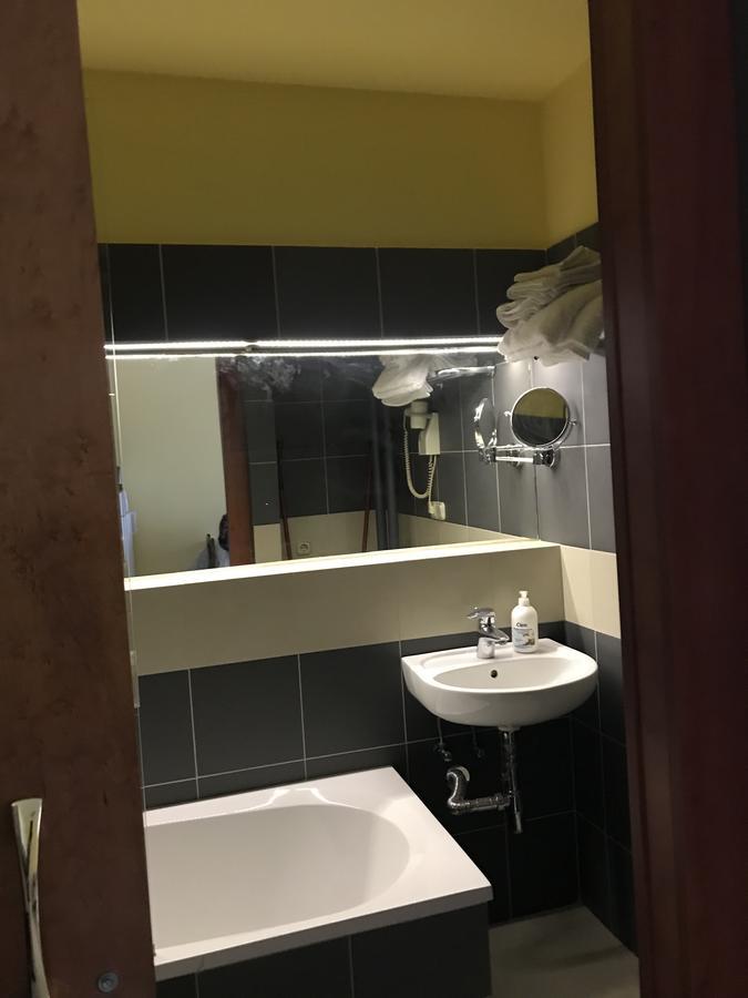 Apartament Ewa Tarnów Buitenkant foto